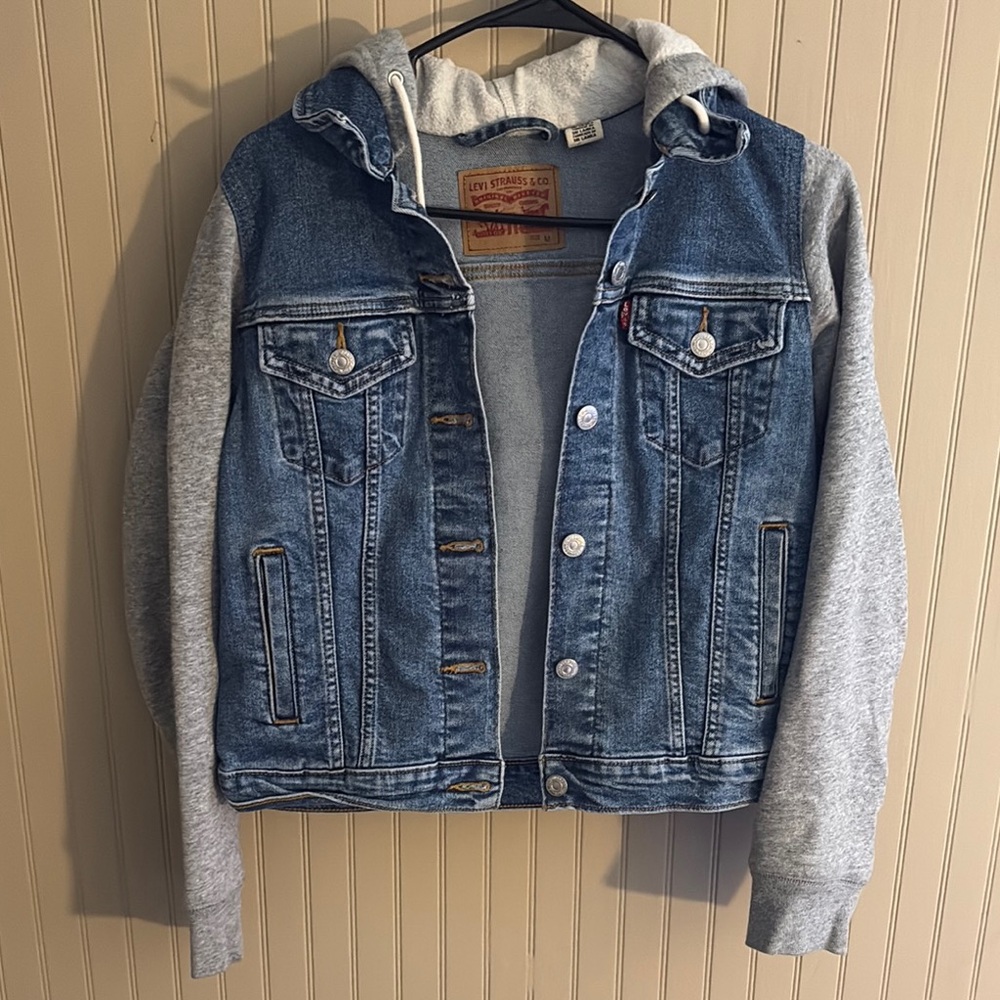 Levi's Lightweight Blue and Gray Hybrid Jacket